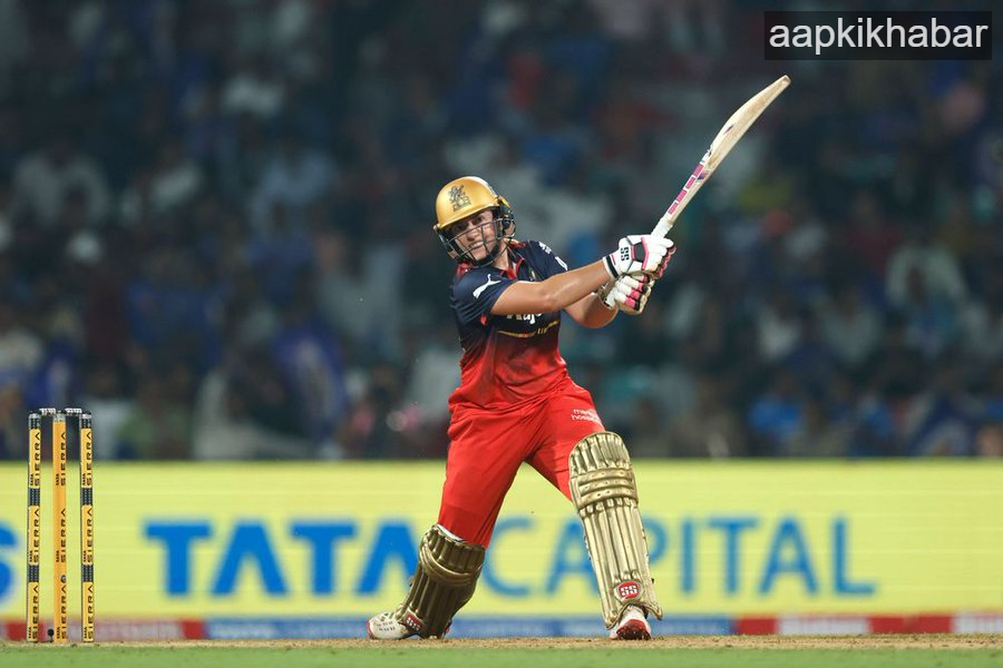 &nbsp;नादिन डी क्लार्क