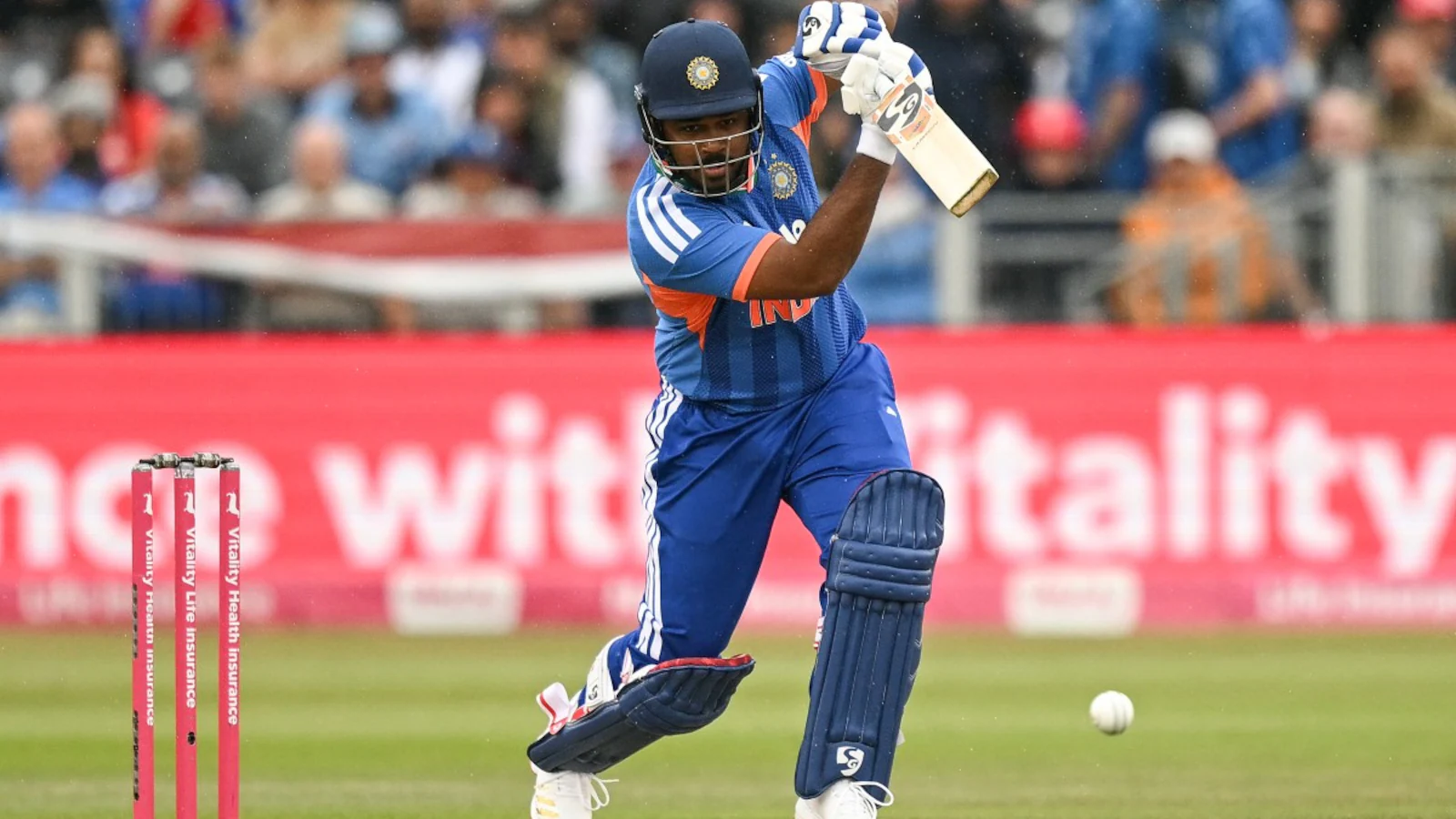 संजू सैमसन को बाहर करने पर BCCI और टीम मैनेजमेंट में पैदा हुए मतभेद? इंग्लैंड सीरीज़ के बीच हुआ बड़ा दावा