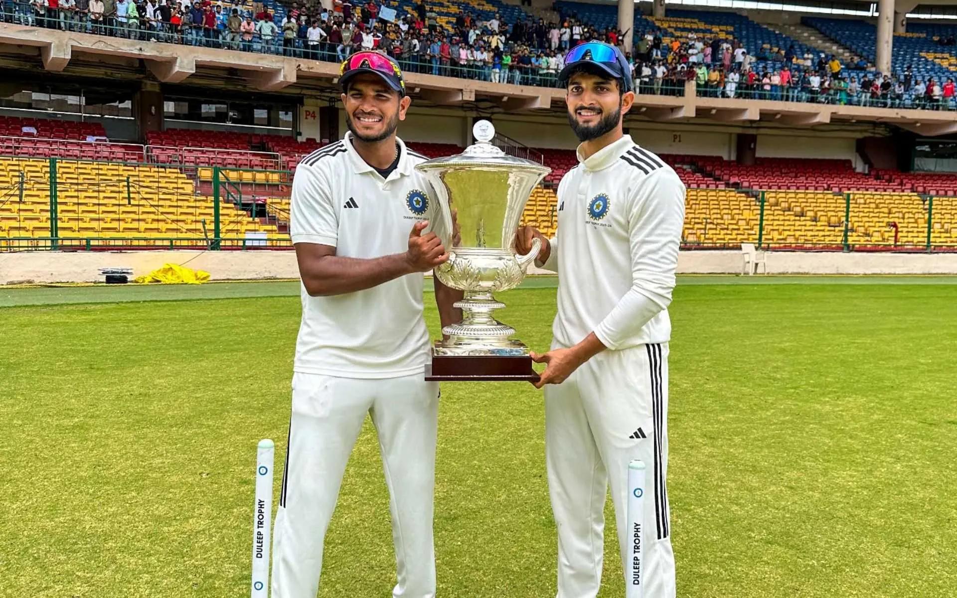 Duleep Trophy 2026 Semifinals: दलीप ट्रॉफी के दोनों सेमीफाइनल मुकाबले हुए तय, सेंट्रल जोन से टकराएगी वैभव सूर्यवंशी की ईस्ट जोन