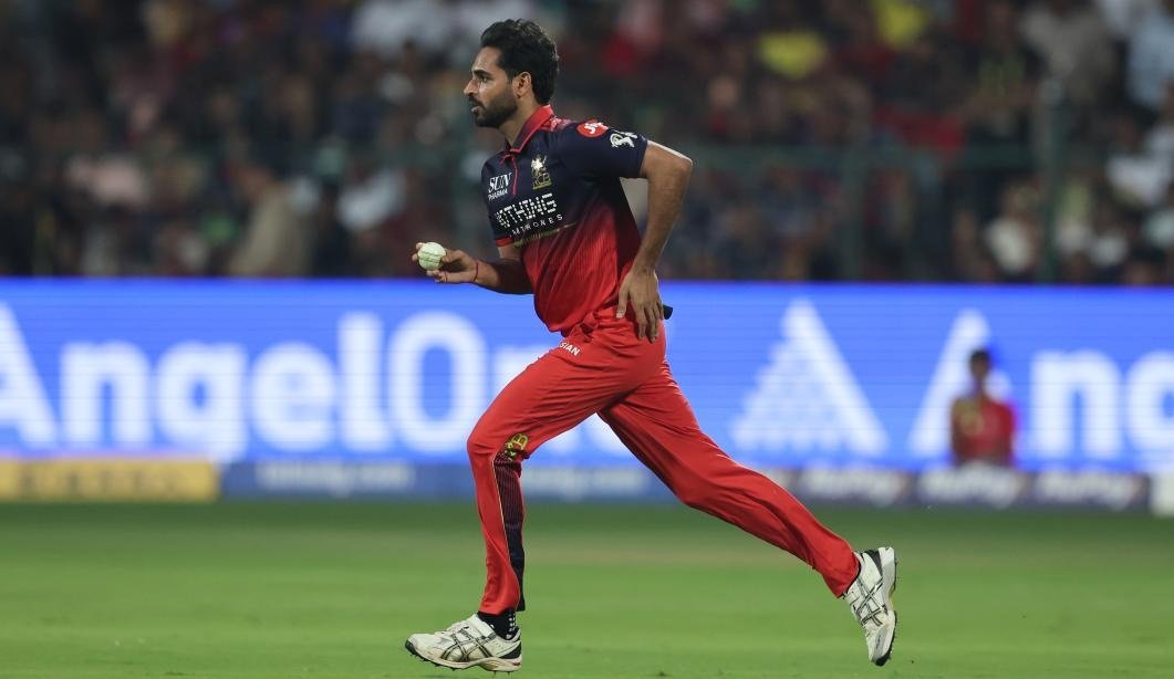 Bhuvneshwar Kumar c