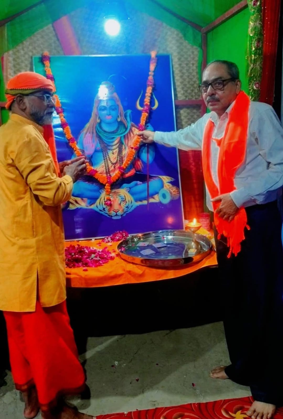 Crowds gathered at Shiva Utsav: Acharya Ashok told the path to happiness and peace through Shiva worship